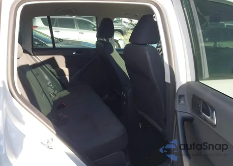 2013 Volkswagen Tiguan S из США, поврежденный, VIN WVGAV7AX4DW538466